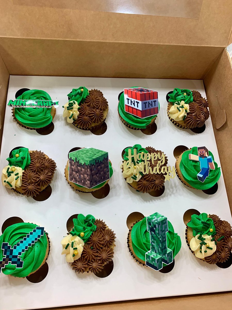 Minecraft Cupcakes! 💚🤎
One of my fave cupcake sets recently! 😃
Tell us what you think !?
.
.
WhatsApp or DM us to place your orders today! 7303834!
#chocolatechipcookies #cookies #868 #microcreators #trinidadbakers #trinidaddesserts #cakes #donuts #bakingbusiness #moderncakes
