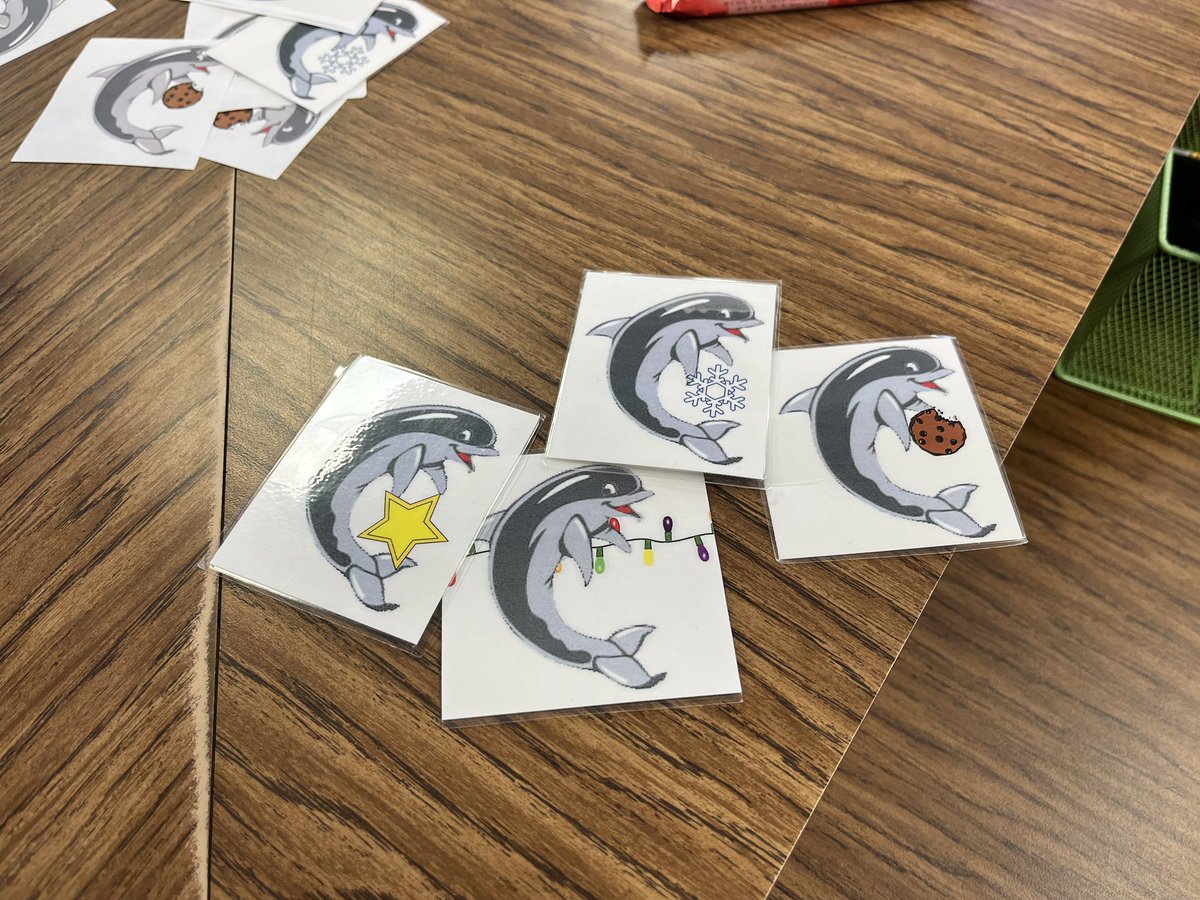 HESSPLASH's tweet photo. Today was a good day! We celebrated our staff with some treats and swag,  played a super fun school-wide game to build connections, and learned from district and teacher leaders! #hesconnects #podpower #isthatasplashyinyourpocket? https://t.co/YgjFc2foxn