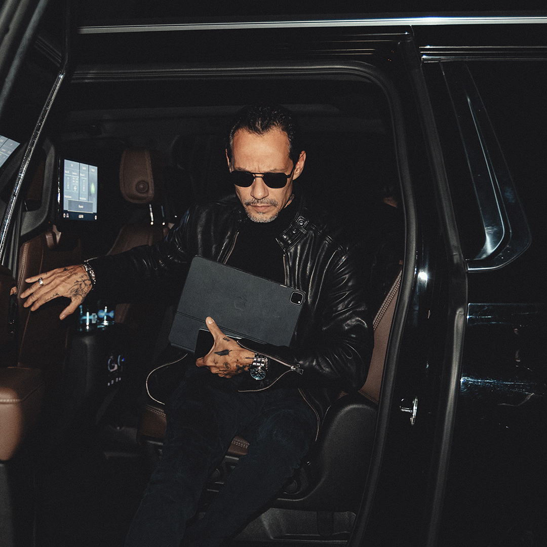 Marc Anthony tweet media