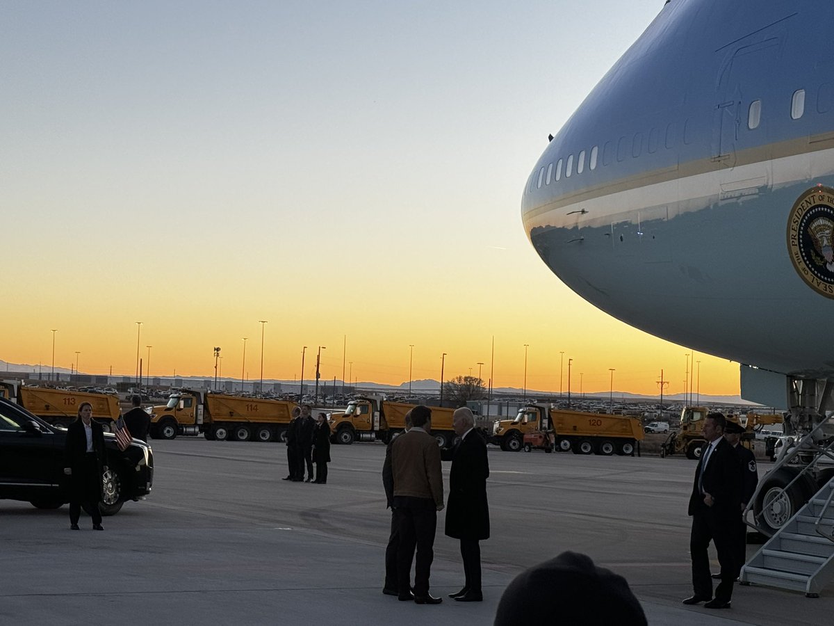 Biden arrives at sunset in Colorado