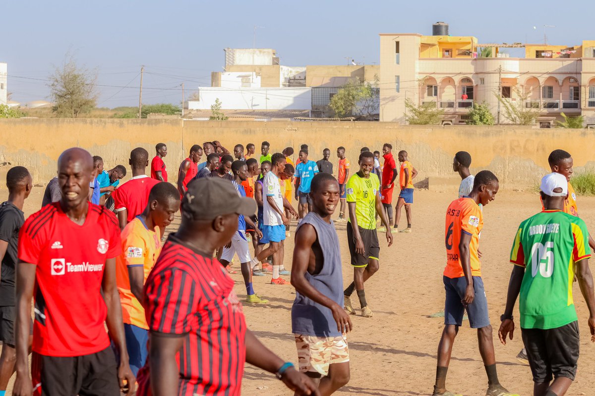 ASCEB4917541's tweet photo. #ASCEB
#Football
#Ville_de_Bargny

📌 L’entraînement du jour (A.S.C.E.B)😎 📌

📆  Mardi Le 28  Novembre 2023 
⏰ 15h 17h 30
🏟️ Terrain lycée de Bargny 
🔵A.S.C.E.B⚪️

#Footlocalsn #kebetu #ASCEB 
#asceb #ville_de_bargny #footballgame #football #federationsenegalaisedefootball https://t.co/dmXttyVuI1