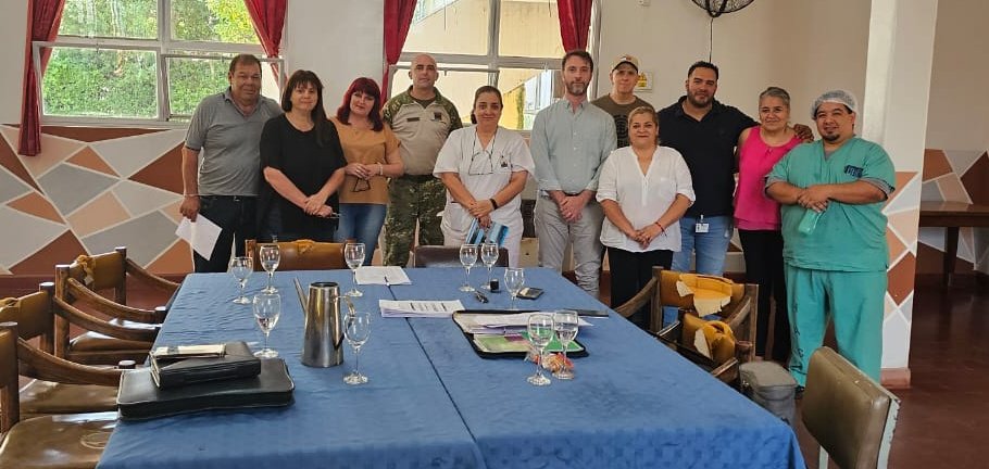 IMPORTANTE LOGRO DE <a href="/AteEzeizaee/">ATE- Ezeiza-EE-SV</a> en el Instituto Geriátrico de Ezeiza de la <a href="/FuerzaAerea_Arg/">FuerzaAéreaArgentina</a> 

Comunicado completo 👇 
facebook.com/share/B5xjMw6V…