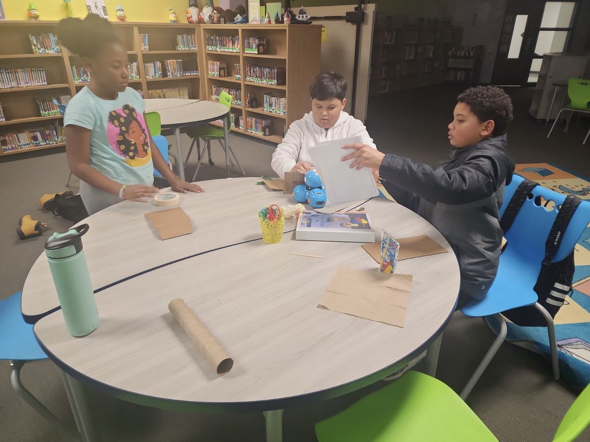 Megan Proctor tweet media