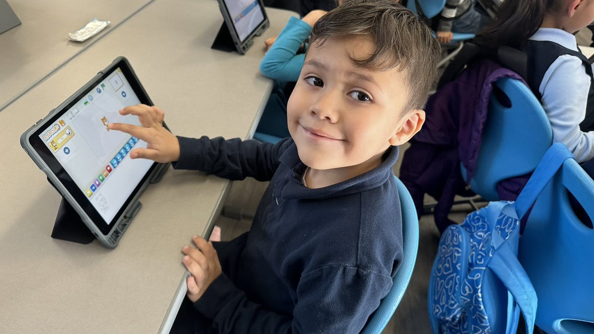 WOESwolverines's tweet image. Coding class brings big smiles to our students’ faces. #steam #coding #codecampus #learningisfun #mathfocused #workmanwolverinepride #workmanelementaryschool #proudtobehlpusd