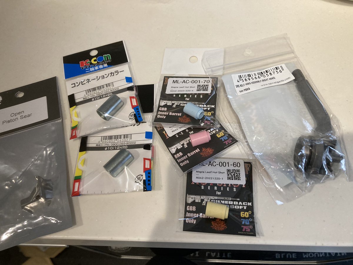 namba_36's tweet image. きたきた！今夜くもう！
トラックの中で笑笑

＃SRSA2
＃サバゲー
＃ボルトアクション