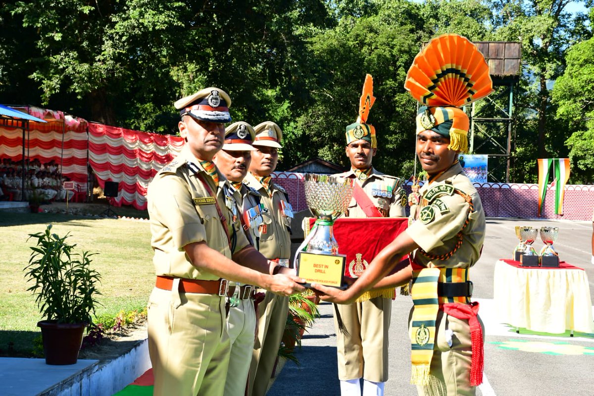 Passing out parade and attestation ceremony of 484 CT/GD Recruit batch organised at RTC Kimin. Sh Mukesh Singh IPS, IG, NE FTR presided over the ceremony. Total 310 trainees were administered the oath of allegiance to the constitution of India and pledge to serve the nation.#ITBP