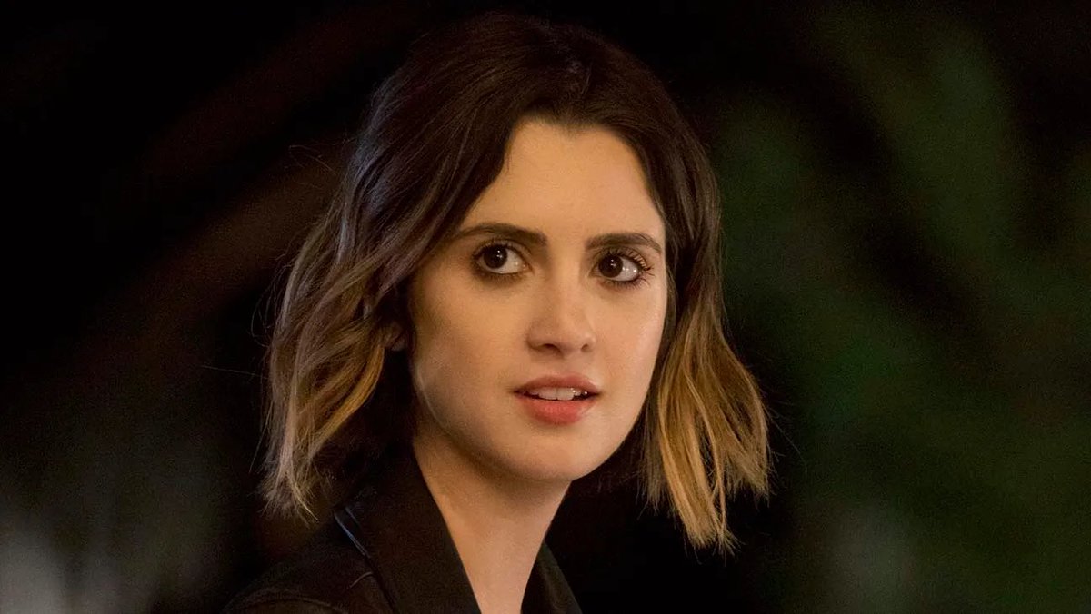 PopCrave's tweet photo. Happy 28th birthday to the talented Laura Marano. https://t.co/gNmm7olllA