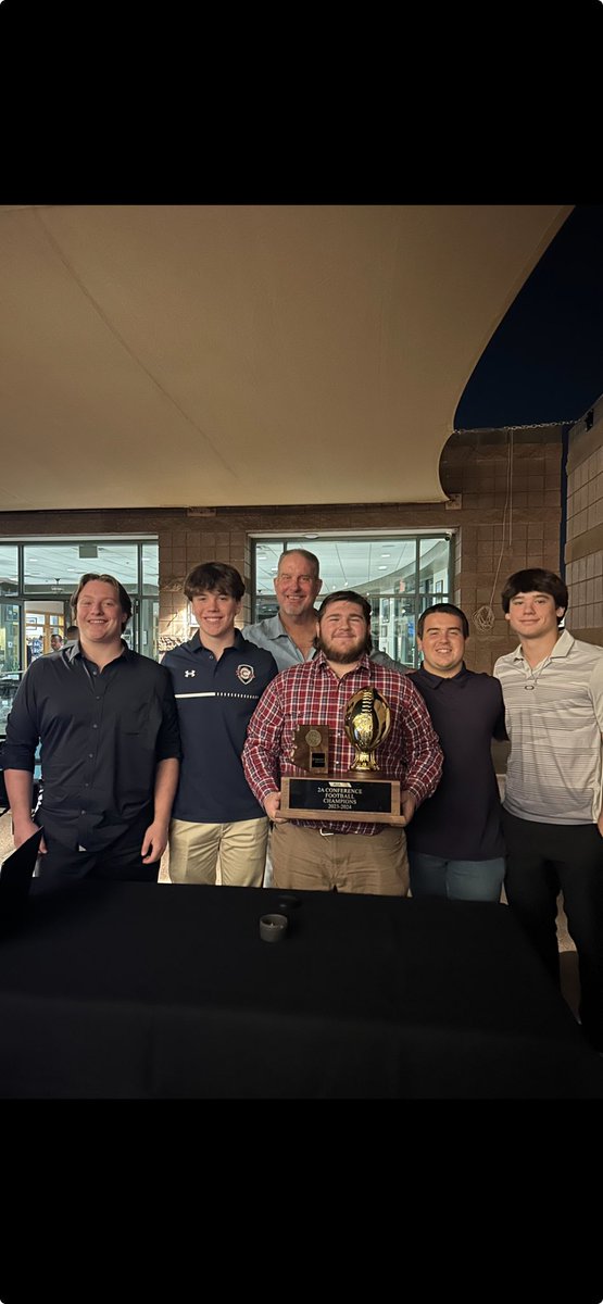 May I introduce you to the island of miss fit toys… the starting o line for the 2A state champion SCA Eagles. From left-right. Tadpole, LC, Big Luke, pretty boy 1, pretty boy 2! What a group AND what a year!