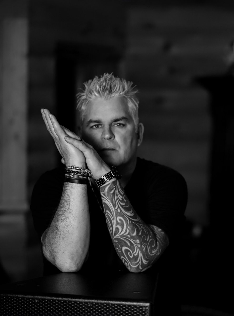 ColossalStreetJ's tweet image. Check out Gene Potts the vocalist for Colossal Street Jam.  Tomorrow he will be sitting down for more interviews.  This time with Luc Anthony of WISM 98.1 in Eau Claire, WI at 12:30pm CT and Ralph Rasmussen at Radio Bypass at 7:30pm.