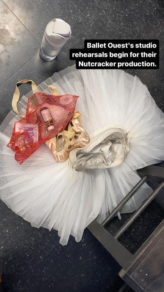 EmmaMegelas's tweet photo. Ballet Ouest began the rehearsals for their production of 'The Nutcracker' early November until Dec. 3. This year, the dancers are restarting their tour across Quebec since the pandemic. https://t.co/rlZTu7xN11