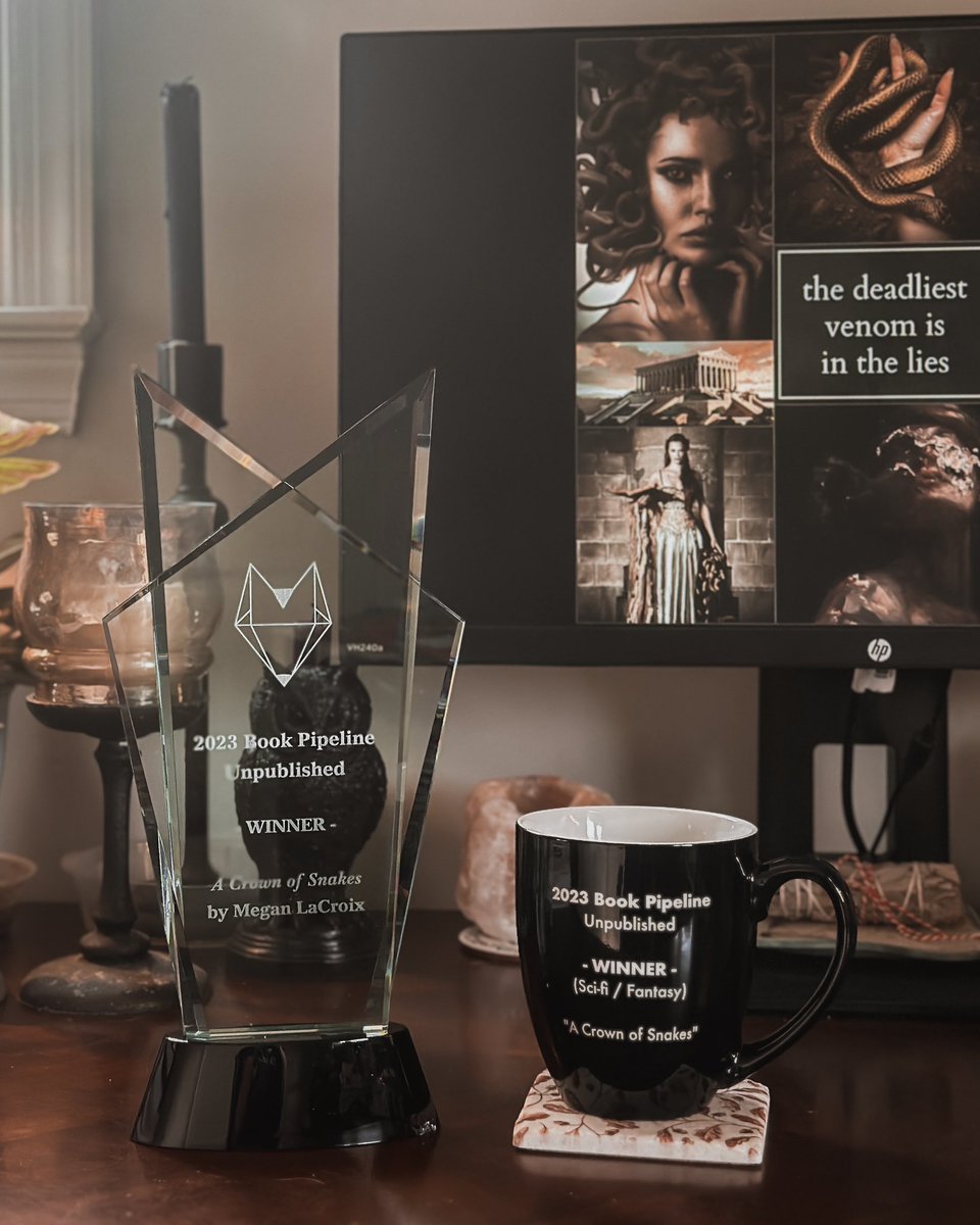 Megan LaCroix🦉 tweet media