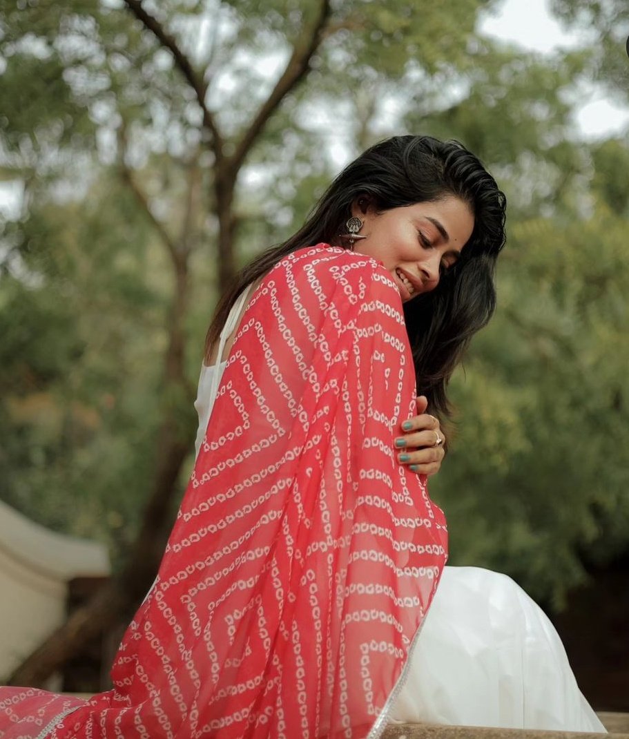 Upcoming Talented Actress #saipriyankaruth Recent beautiful traditional photoshoot Stills !! @spp_media @PRO_Priya