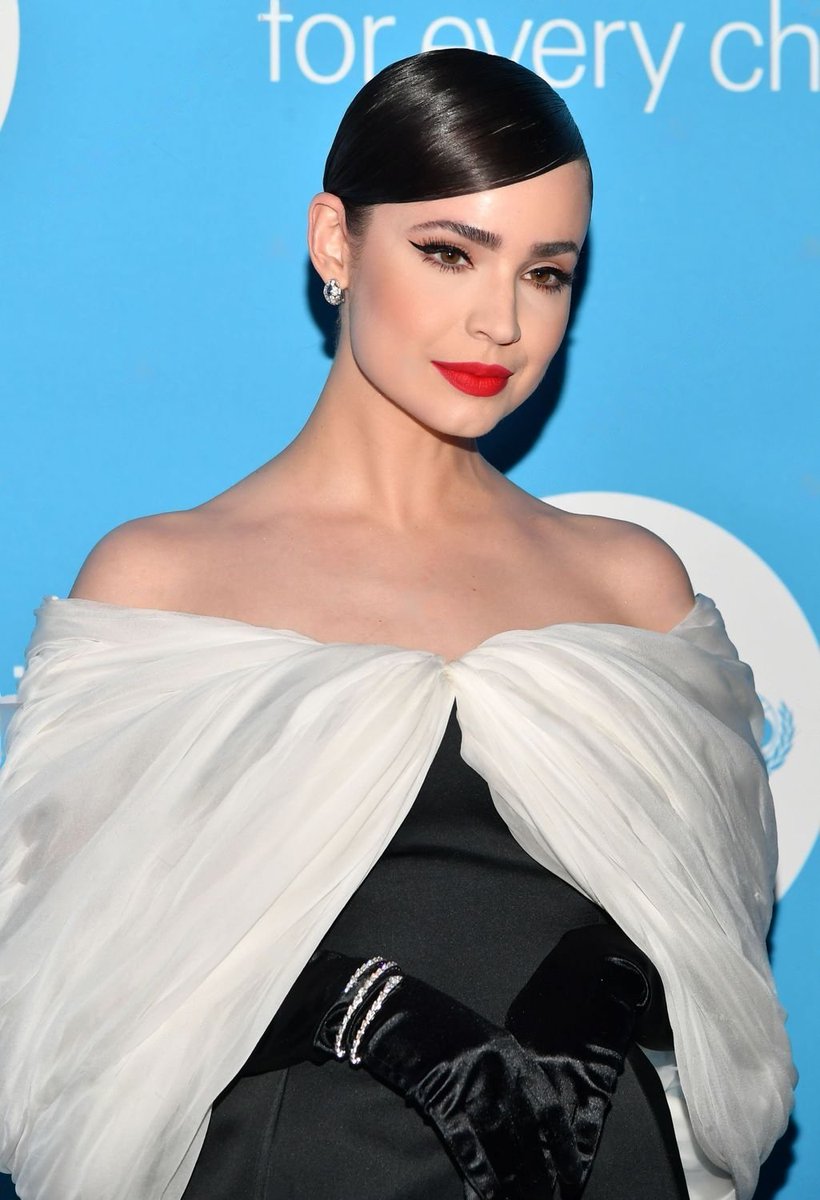 sofiaexclusives's tweet image. Sofia Carson at the UNICEF gala 2023 tonight in NYC