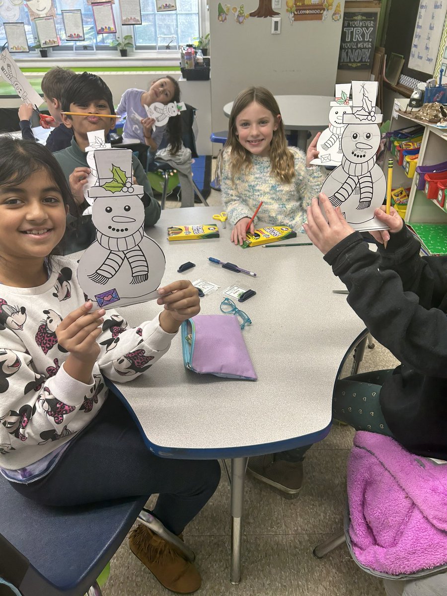 CenterGroveES's tweet image. Today, CG Ss reflected on Habit 3: “Put First Things First” as they thought of ways to be responsible.