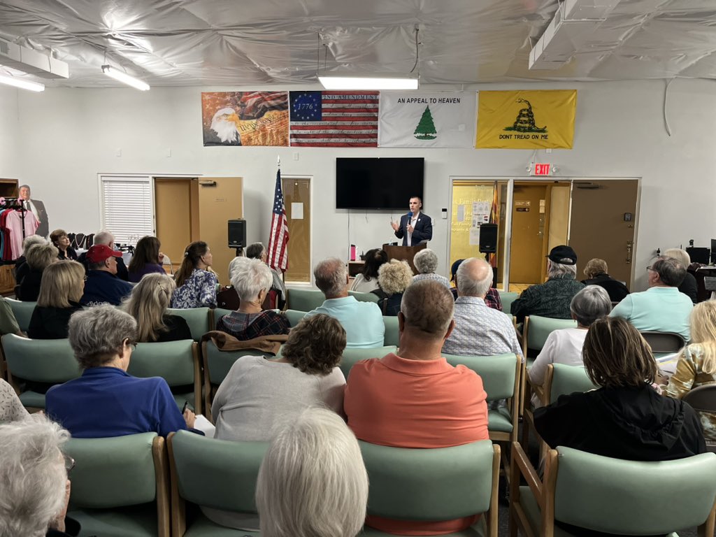 RealLeslieWhite's tweet image. An amazing talk tonight on the #woke and #weaponized #FBI in Sun City #Arizona by @RealStevefriend!  @amrenewcitizen @amrenewctr