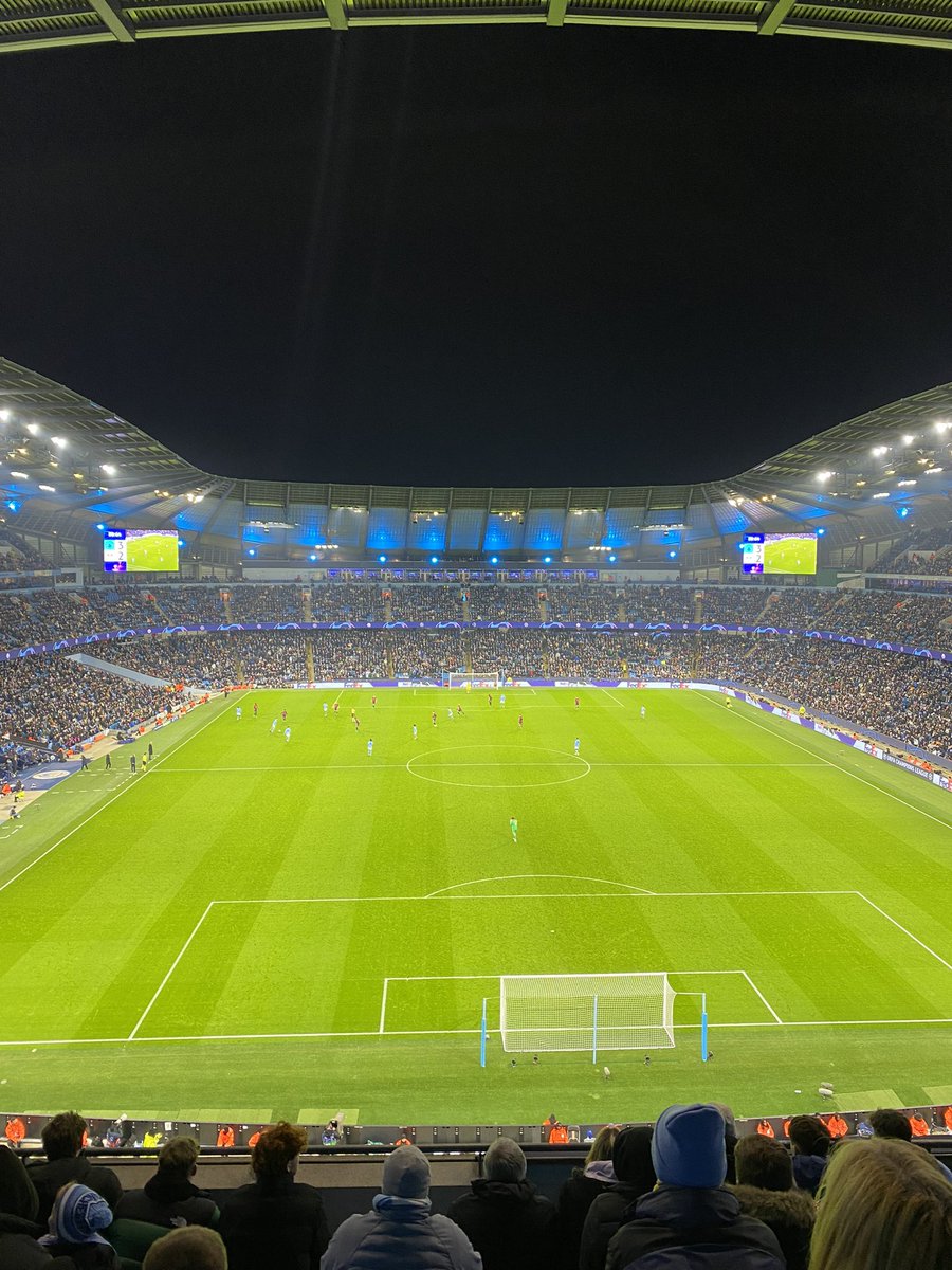 young boys 
leipzig
group topped