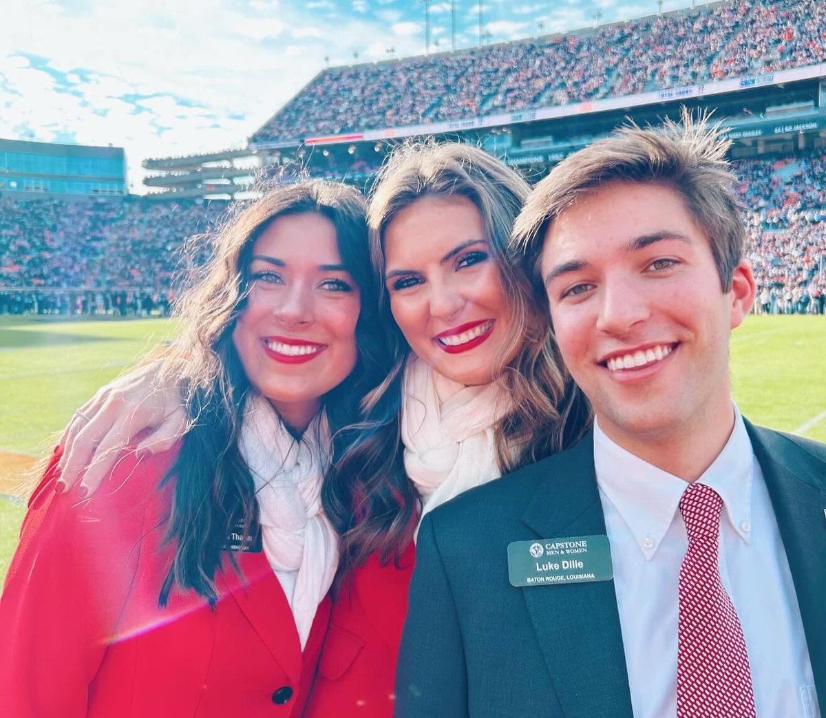 UA_CMW's tweet photo. Still not over the Mil-throw miracle at Auburn this past weekend! Congrats to @AlabamaFTBL on yet another thrilling Iron Bowl victory!

Thanks to the War Eagle Girls and Plainsmen for the great hospitality. We always enjoy meeting and getting to know our friends across the state! https://t.co/7WWArhz9fZ