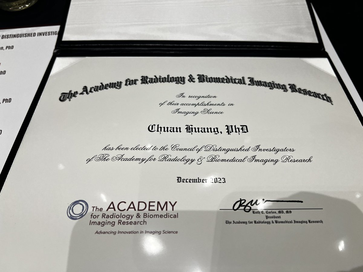 Chuan_PETMRI's tweet photo. Thanks @AcadRad for the #distinguishedinvestigator recognition, it was a lovely event! And so glad to see old friends and make new! ๐๐ @EmoryRadiology #RSNA23 #RSNA2023 https://t.co/8gSZnD6t8z