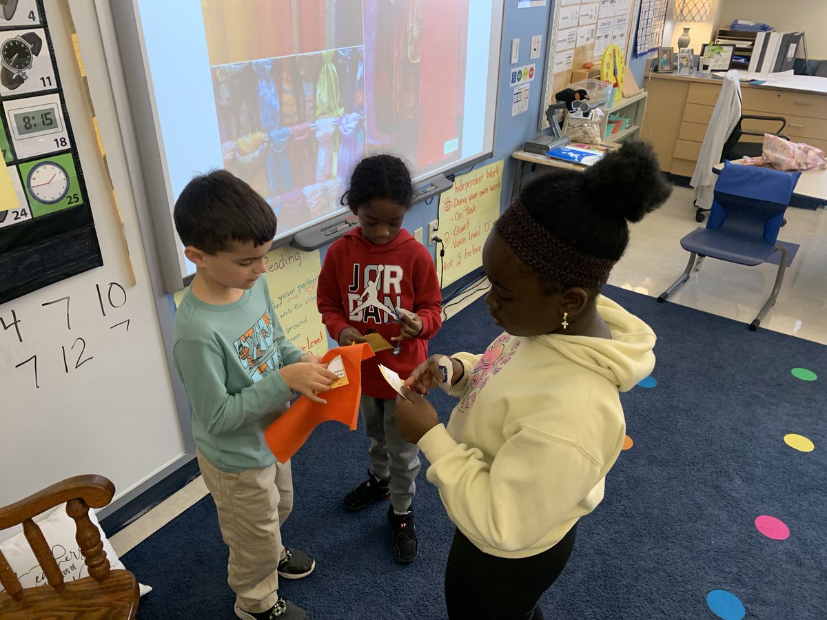 Christine 📚 🍎 👩🏼‍🏫 tweet media