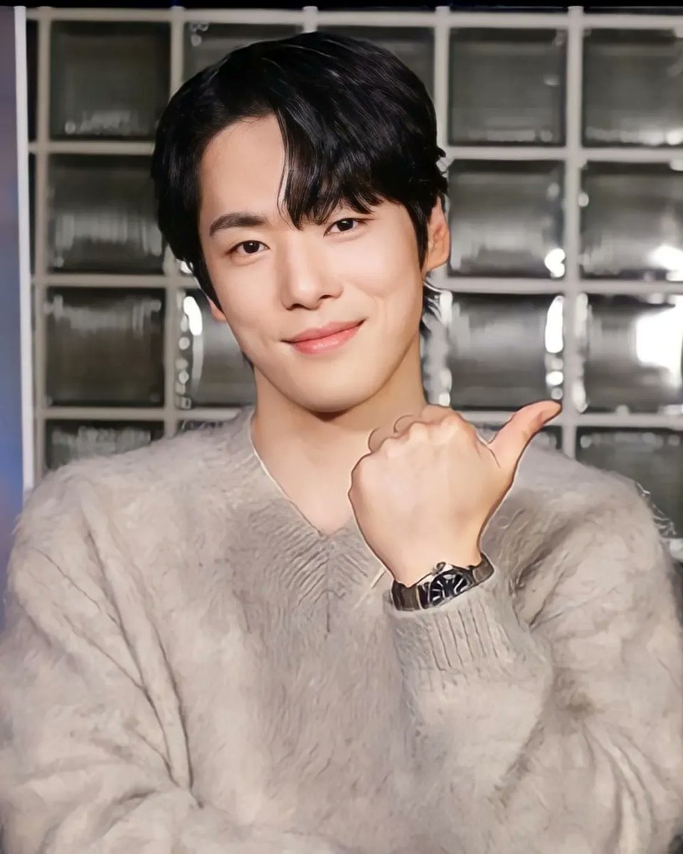 kjunghyunphofc's tweet photo. He is lookin' so fine 🥰

#KimJungHyun 
#KimJungHyunPhilippines 

credits to @special.movie.city.official/SMCYoon https://t.co/tlYAeb505o