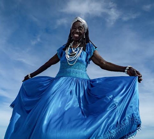 emannuelbento's tweet photo. Aniversário de 80 anos de Lia de Itamaracá será celebrado com o Festival Canto da Sereia, na Ilha de Itamaracá, entre 12 e 14 de janeiro. 

Para além de homenagens no Carnaval do Recife, do Rio e de São Paulo, é importante esse movimento para a Ilha, terra ancestral de Lia. 

Itamaracá é repleta de belezas e história, mas esquecida no turismo após exploração desorganizada nos anos 80/90.
