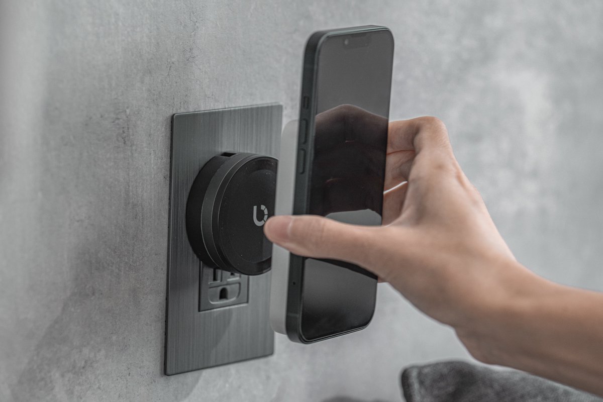 Wireless Wednesday: Stay charged effortlessly with our sleek and efficient wireless charger. No more tangled cords, just seamless power. 💫

#wednesday #wirelesscharger #wireless #charger #bezalel #apple #iphone #magsafe #tech