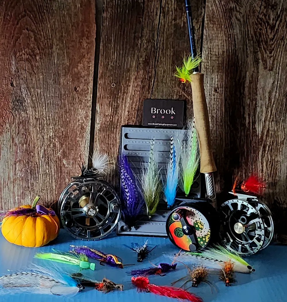 Saltwateronfly's tweet photo. Muskie, Pike and a swinging reel to get the party going
Don't forget saltwater predators are great fun, too
https://t.co/xV5C0vWtA0
:
#muskiefishing #bassfishing #pikefishing #saltwaterflyfishing #saltwaterfishing #onthefly #flyreels #flyrods #speyreels #streamerfishing #flytying https://t.co/p3nU7umvVZ