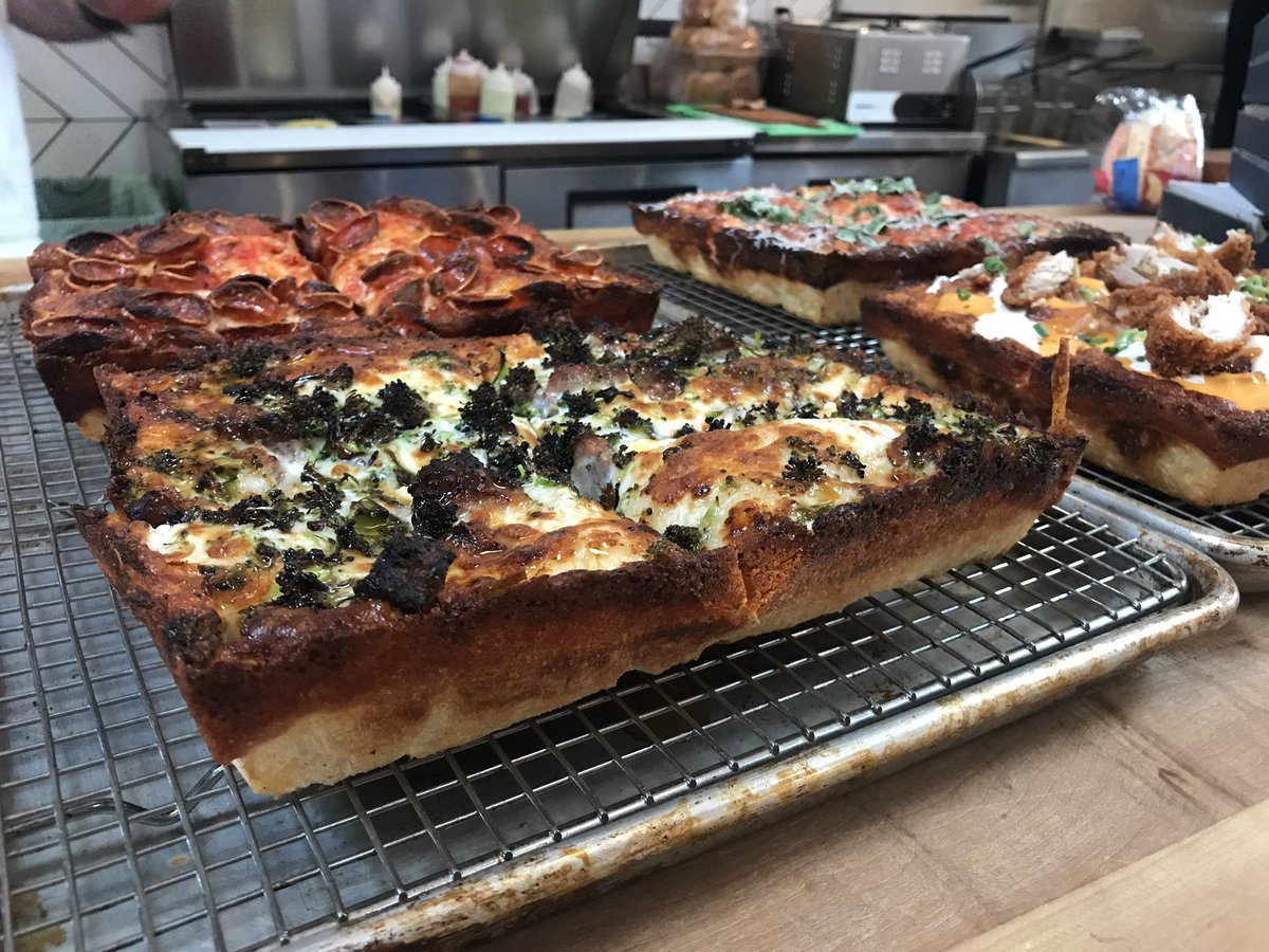 One night only! SF Pizza Bus Tour with <a href="/stevedolinsky/">Steve Dolinsky</a> &amp; <a href="/SquarePieGuys/">Square Pie Guys</a> co-owner. Dec 28. We’ll taste 5 styles at 4 spots, and learn a ton about the neighborhoods, owners, kitchens, recipes and styles of pie. Just 25 spots available on bus. Get tix here: pizzacityusa.com