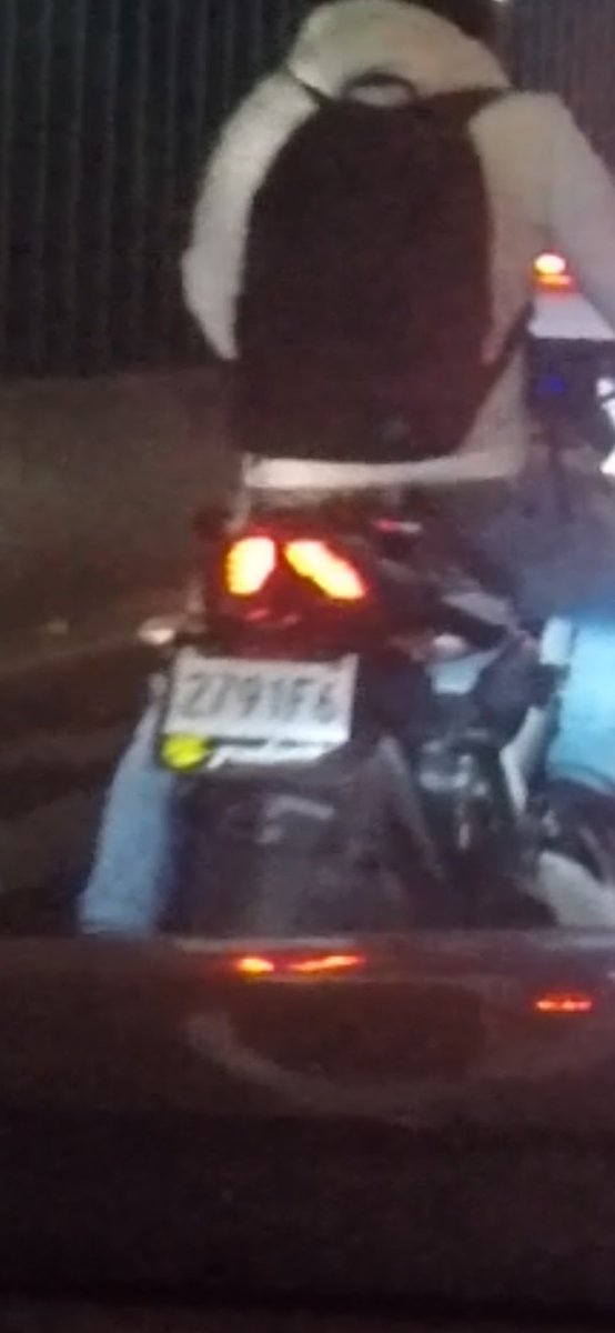 Ahí les dejo las placas del sujeto, haber si alguien lo conoce y le dice que se le desea “buen camino y mucha suerte”