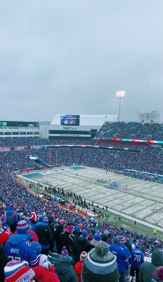 Chloe11838's tweet photo. #NFL @BuffaloBills https://t.co/XSrfwrcbI6