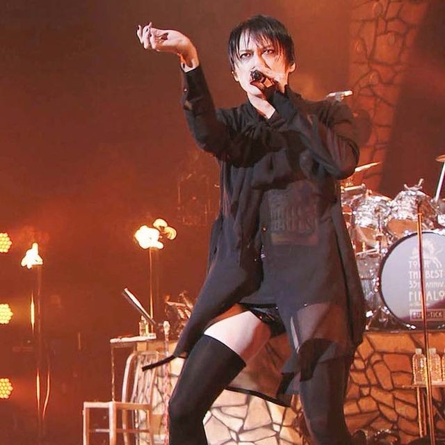 あっちゃん 目に焼き付けよ！ これが！！あっちゃんの太ももだｧｧｧ！！！ #いい