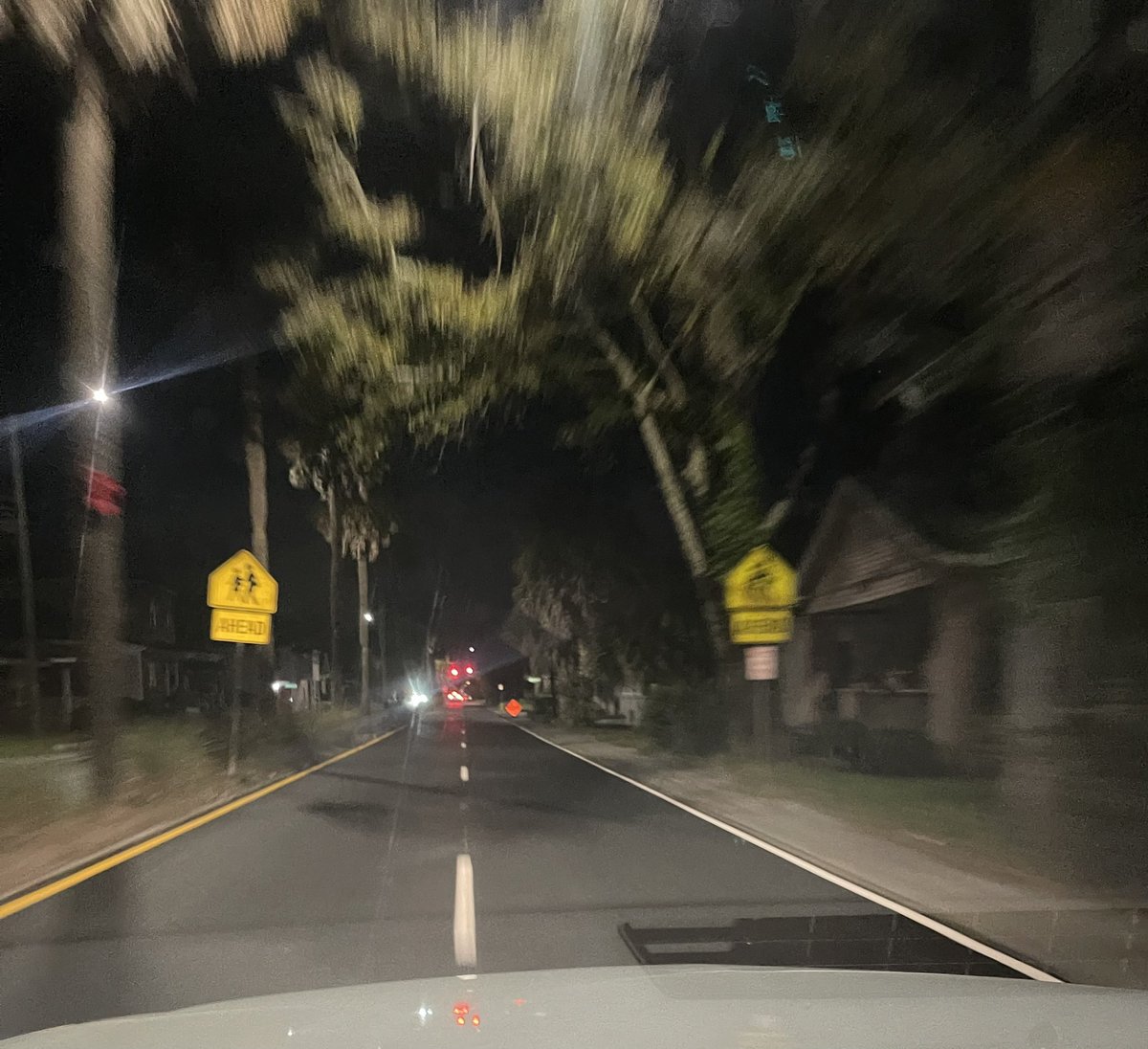 5PXPPIN's tweet photo. The only way to ride down this shit 😂 in the middle! https://t.co/bLjKNDxGBv