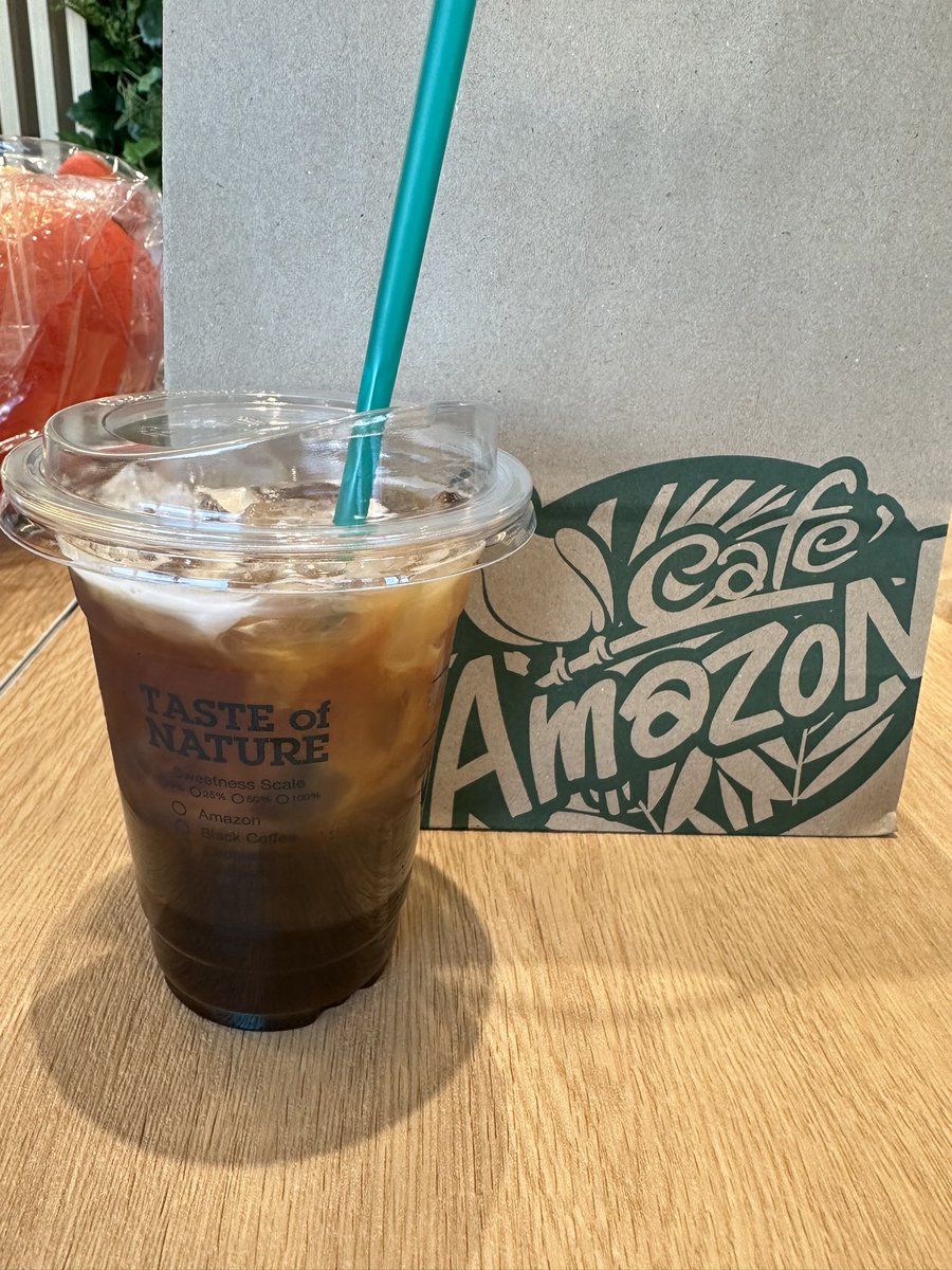 juniorseptember's tweet photo. Cafe Amazon @南船橋ららテラスTokyo-Bay
今日からオープン
タイのコーヒー屋さん。先着100名に大きなぬいぐるみプレゼント🧸ネックピローになります。
アイスコーヒーはブラック。美味しいです。いずれフードも始まります。
#Amazoncafe https://t.co/OBFhMAKlnM