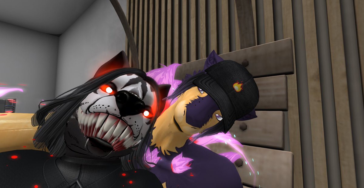 Ghost and dark type hehe @Jadetheshark  took the pic