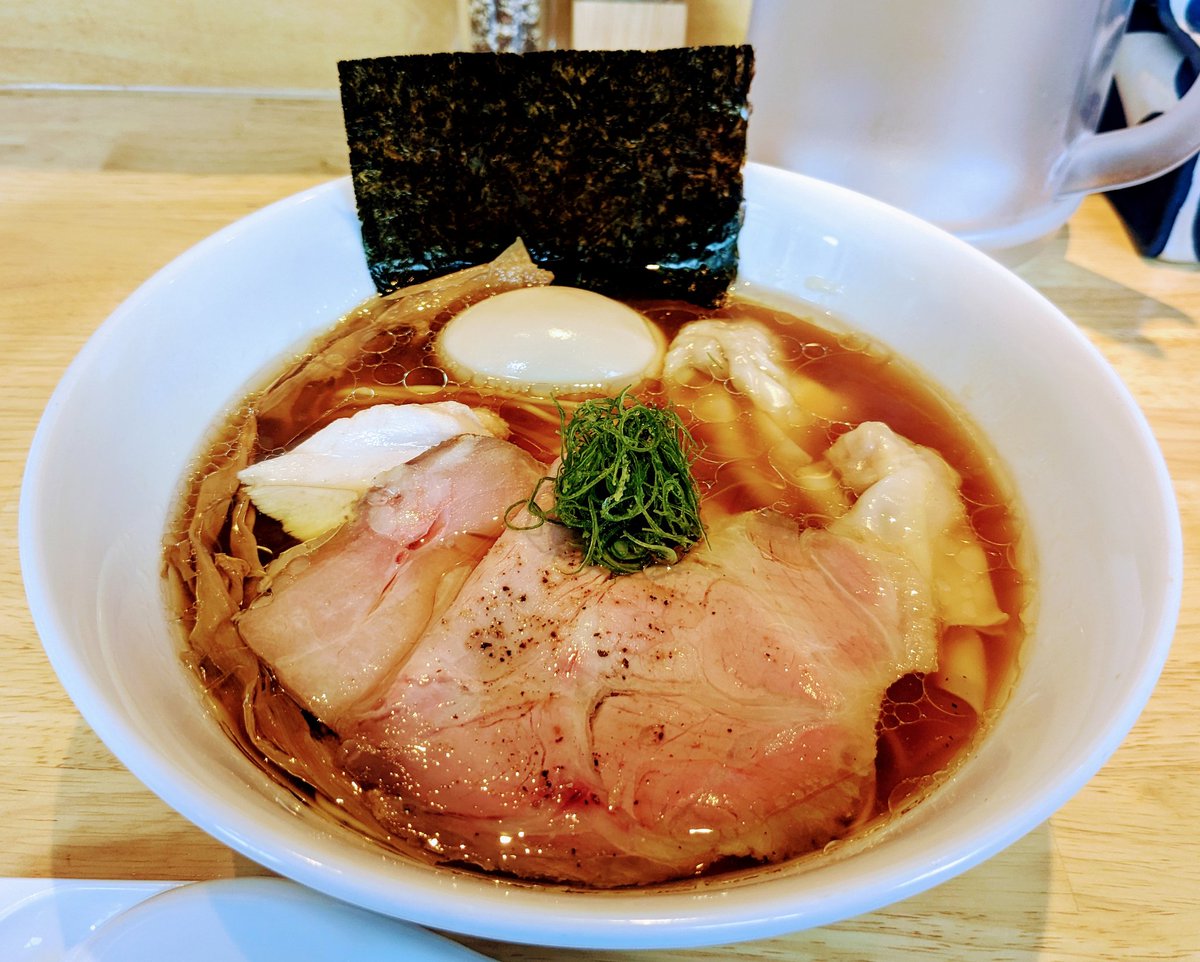 ip84's tweet photo. 広島に来て3年ほど、色々食べましたが自分が「広島市」で4つラーメン選ぶとしたら今のところこれ（※個人の感想です）

①　呼白　いりこ
②　penguin　醤油
③　鶏真　鶏白湯塩
④　一　塩豚骨黒 https://t.co/iCFA5yYj5h