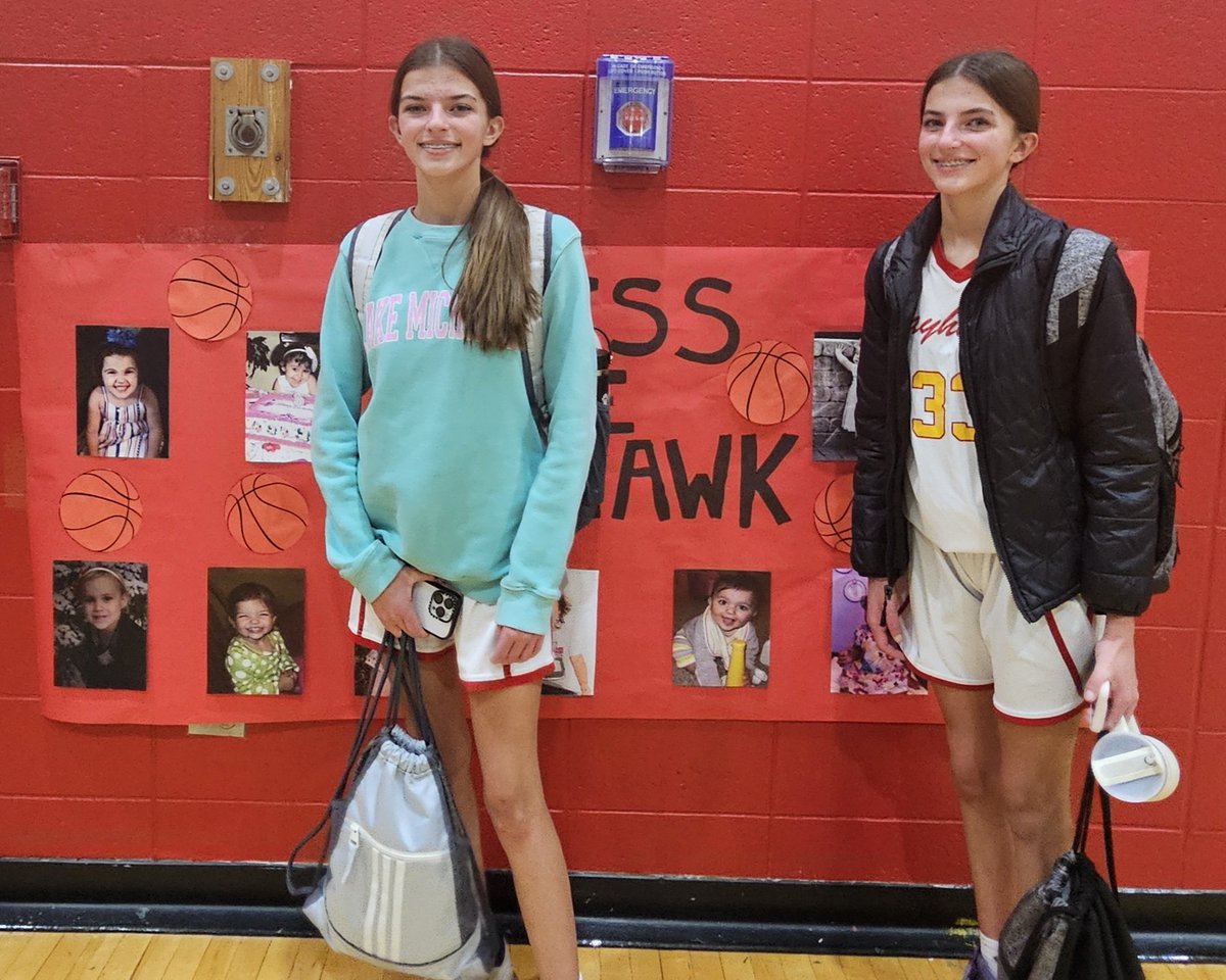 Girls22The's tweet photo. Jayhawks' regular season has come to an end. I'm so happy they played this year. Off to playoffs! @OSD135 @JerlingJayhawks @MsKrownPE https://t.co/038kXJLngz