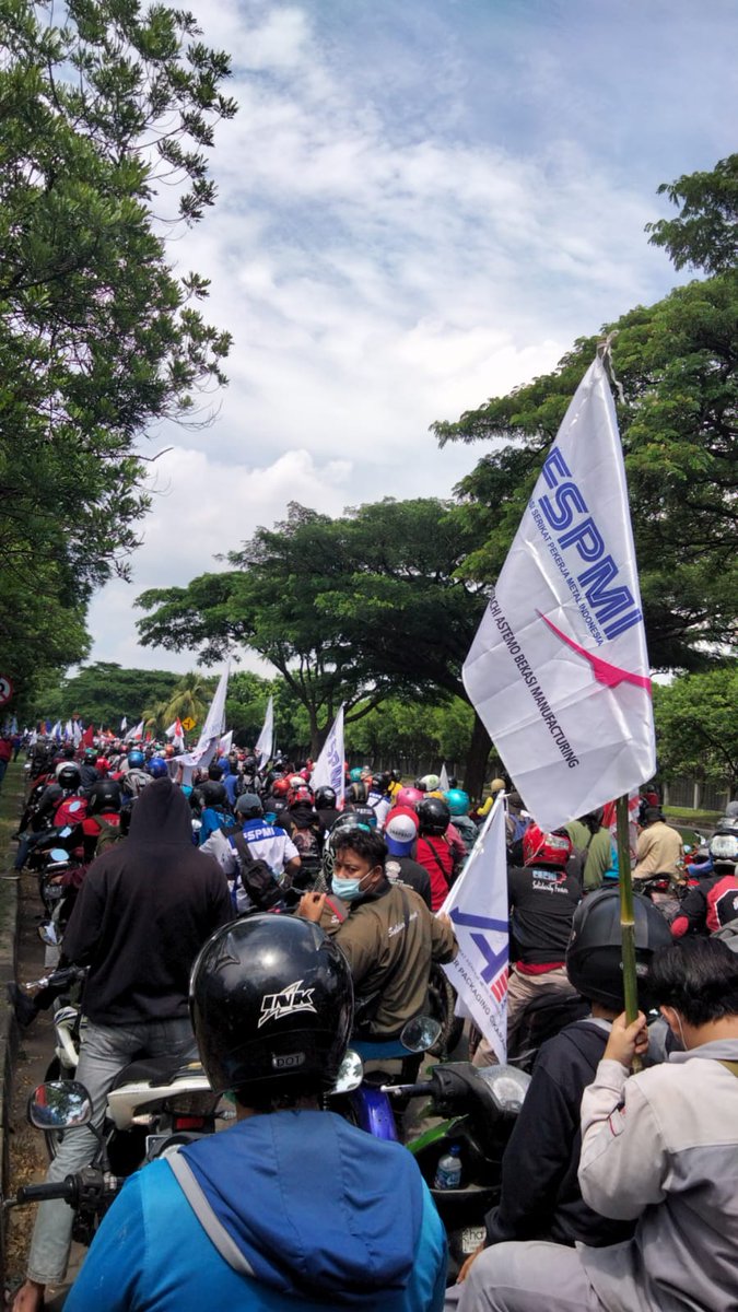 Apriehem's tweet photo. Saatnya berjuang,,,,

Tidak cuma numpang nasib💪 https://t.co/1Kv8Lx2pB3