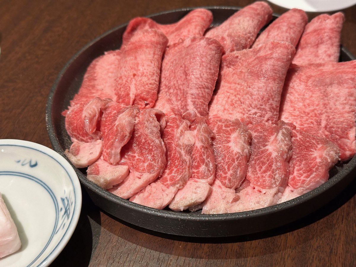 rakudaapp's tweet photo. おはようございます🐪
西長堀の焼肉屋さん

#焼肉Union

神戸牛のお店です
ユッケは口の中でとろけ…
焼肉も旨味抜群
美味いは至福🐪
今日も一日頑張るRAKUDA🐪

出稼ぎ全力応援
日本全国０円お迎え
0120-224-189

#企業公式相互フ���ロー #建設　#募集　#求人 https://t.co/QneXBOZWMm