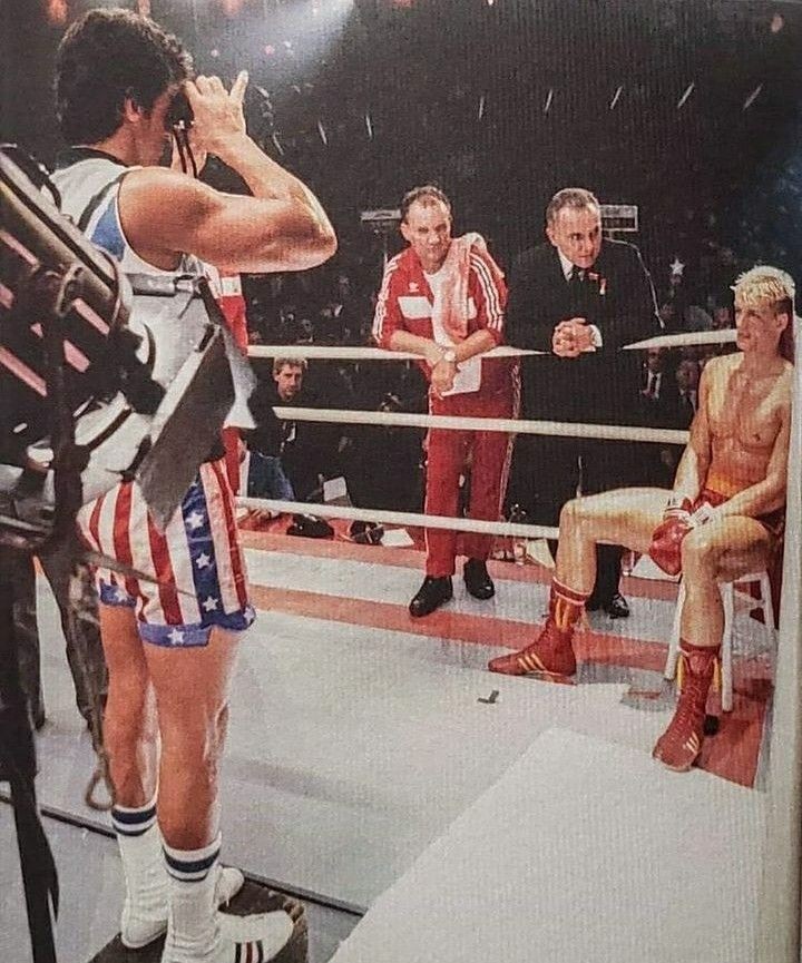 #rockyIV (1985) #movie #behind #sylvesterstallone & #dolphlundgren en el set de #filmacion #production #still