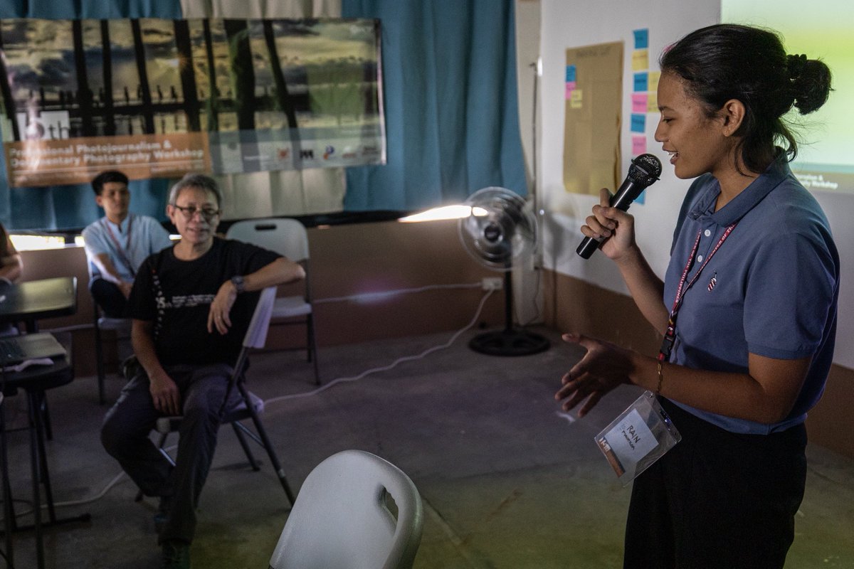 PCP_PH's tweet photo. ICYMI: Topics for the 3rd day of the 15th PCP Workshop: Ethics and copyright, freelancing, holistic safety, wire agency work and packaging photo essays.

#photojournalismph 
#15thPCPWorkshop
#professionalisminphotojournalism 
#visualliteracy

Photos by @jirecarreon https://t.co/6OCzqqWaHn