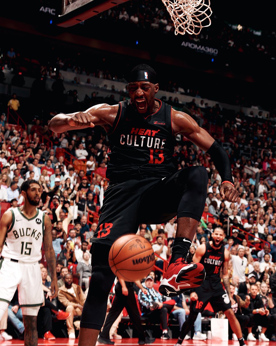 MiamiHEAT's tweet photo. TOUGHEST. https://t.co/VK7HXoaNxa
