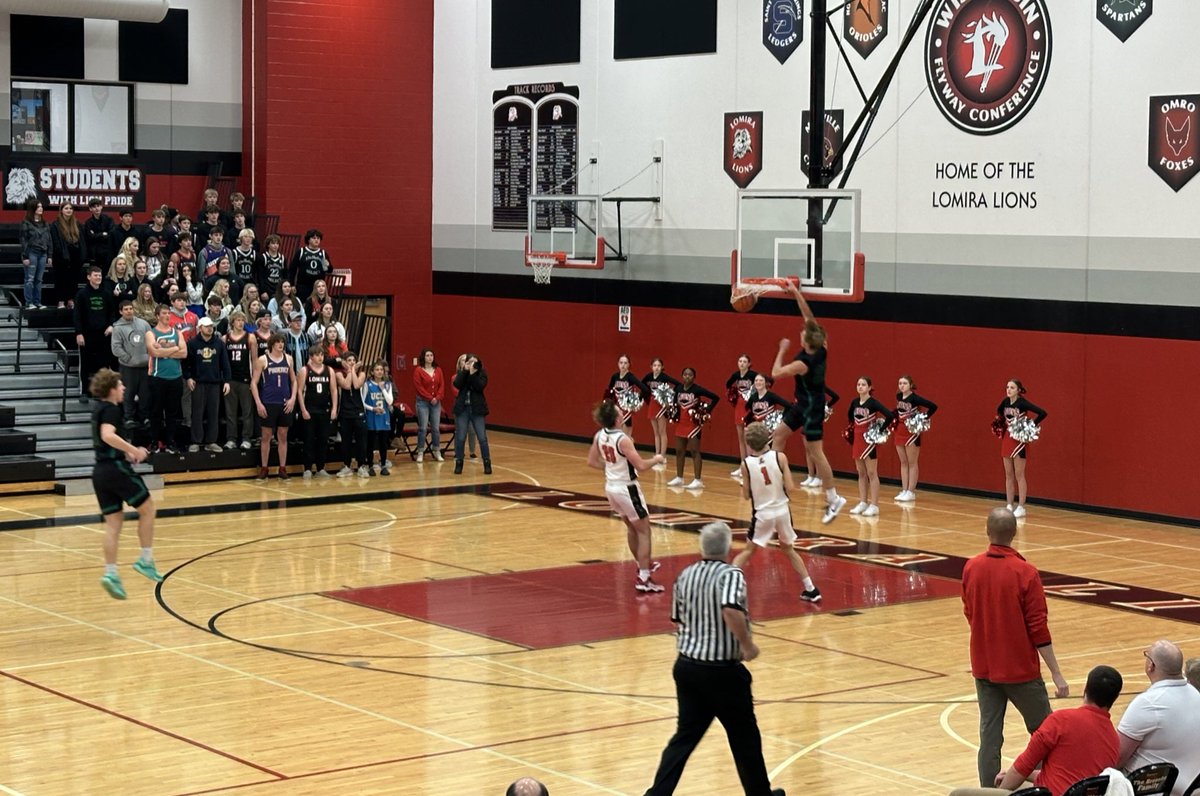 KewaskumBB's tweet photo. Indians beat Lomira 54-49 led by @ZachBehn with 21 pts, Josh Koenig- 11 pts &amp; @Elliot23Kemp - 10 pts!! Excellent team work !! @acta_hoops @WisBBYearbook @WiscoENT @MHS_Boys_ https://t.co/dNOZFKQYuO