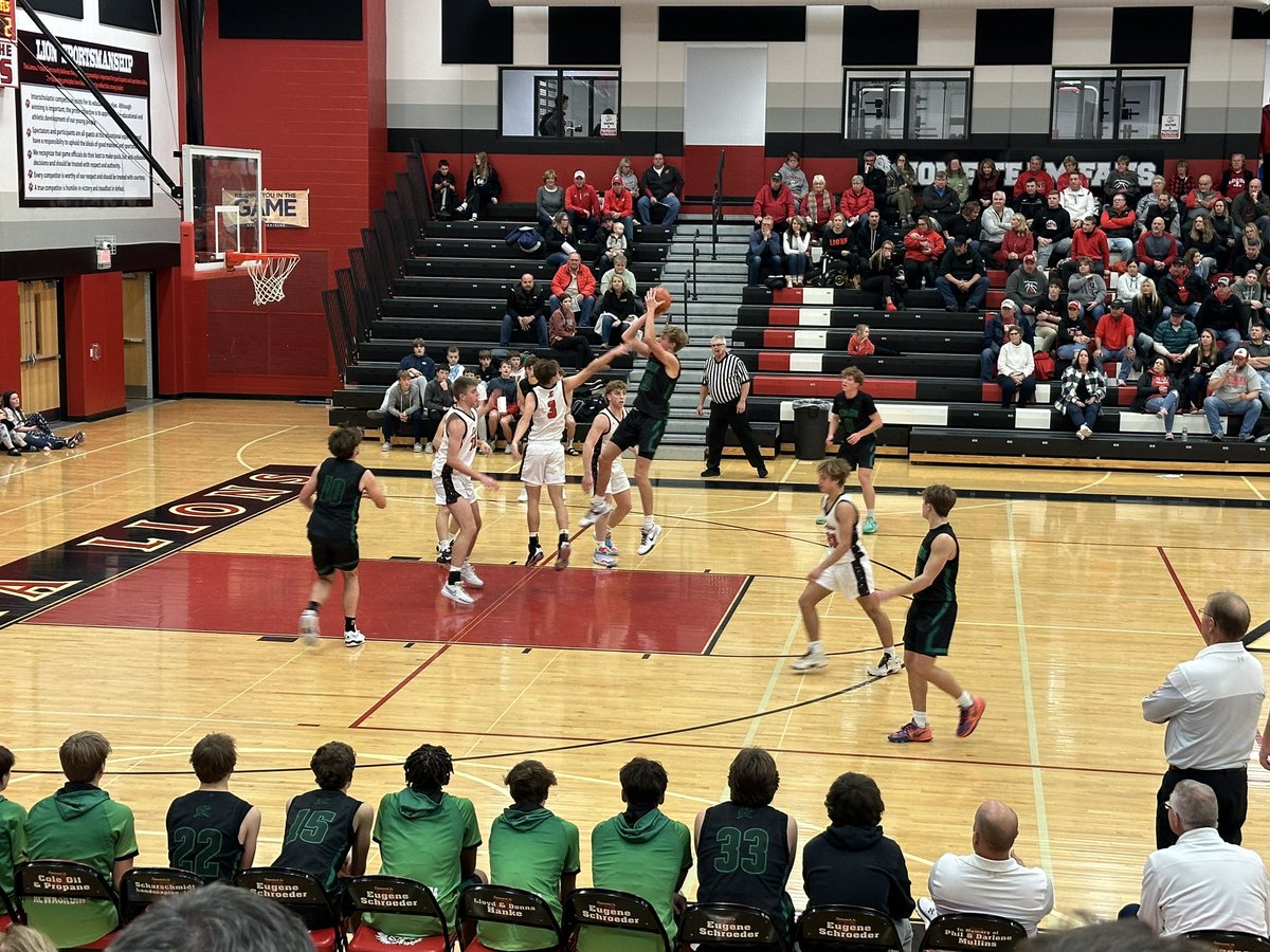 KewaskumBB's tweet photo. Indians beat Lomira 54-49 led by @ZachBehn with 21 pts, Josh Koenig- 11 pts &amp; @Elliot23Kemp - 10 pts!! Excellent team work !! @acta_hoops @WisBBYearbook @WiscoENT @MHS_Boys_ https://t.co/dNOZFKQYuO