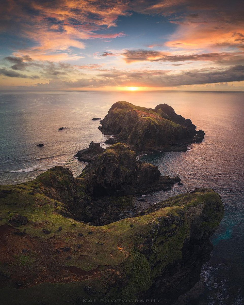 The scenery and people are on the road, and joy touches the bottom of my heart.