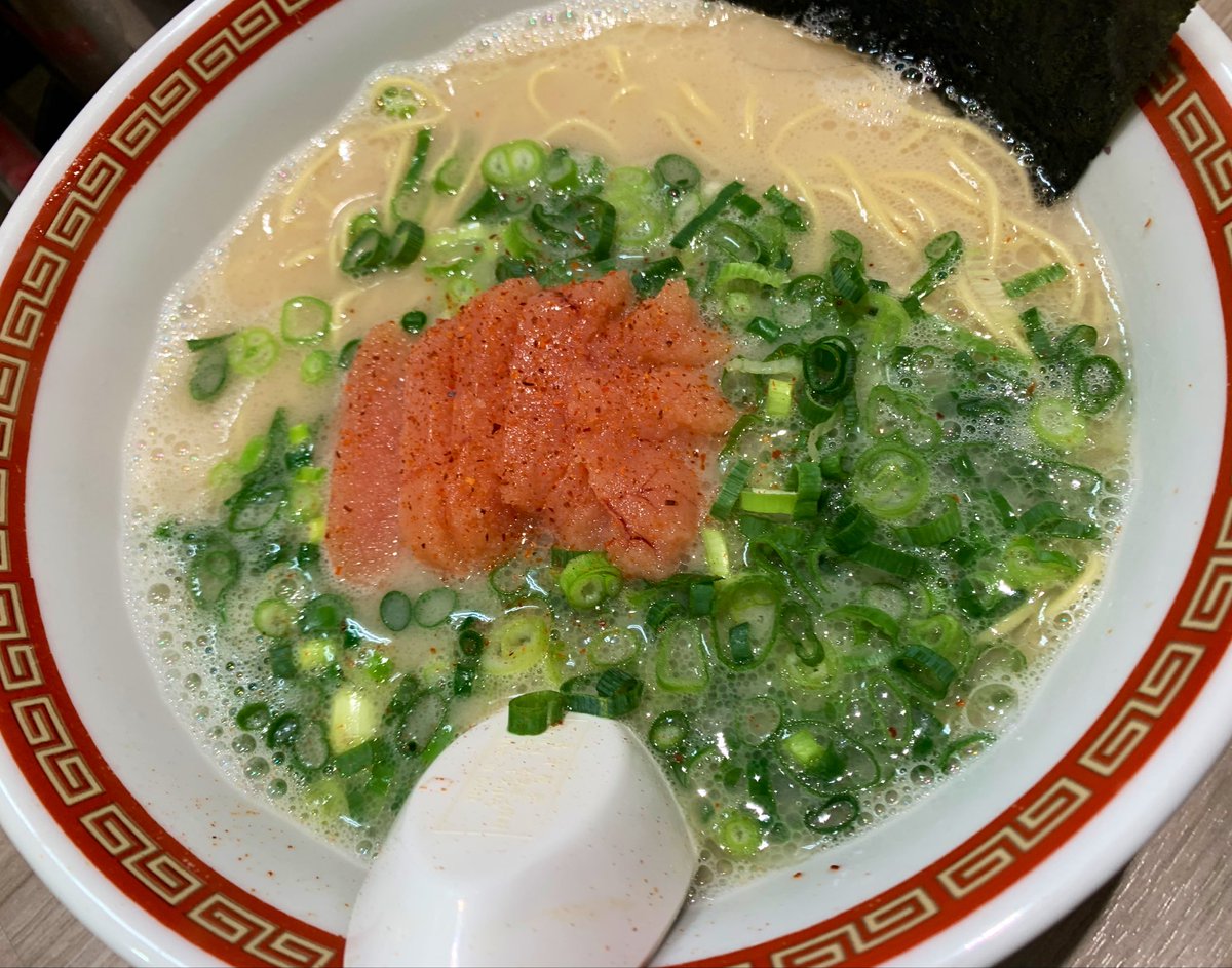 Lambwing1206's tweet photo. 元気です。
相変わらずラーメンが心の支えです。 https://t.co/962YUqu8t3