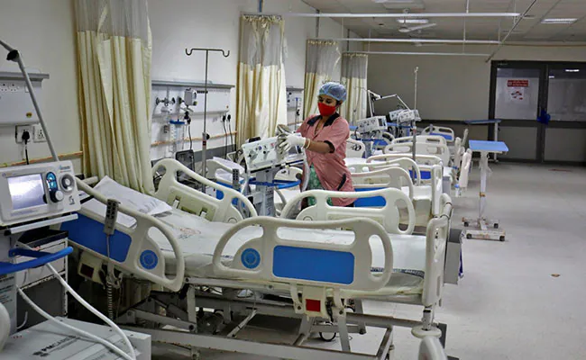 ndtv's tweet photo. States On Alert After Centre Flags Surge In China Respiratory Infections https://t.co/TPbHdqpY92 https://t.co/QXEona1bXD