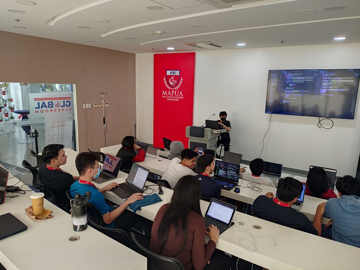 theblokcgroup's tweet image. Happening Now: Our bootcamper in @MapuaMCM explaining how he fixed the broken code ❤️ #Day2  #SolanaDevelopersBootcamp #BrokenCodeChallenge #SBC9 #MapuaMCM #BlockchainEducation #Solana #TheBLOKC #Web3inPh