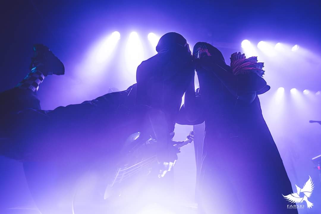 #sleeptoken with the smooch #iiisleeptoken <a href="/sleeptoken_iii/">iii is afk</a> #metrotheatre #sydney #musicphotography #concertphotography #gigphotography #farski #livemusic #sonyalpha