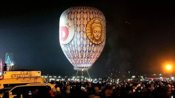 Asian_Tour's tweet photo. Exciting News!📷
The return of the Hot Air Balloon Festival after a three-year hiatus was happened from November 21st to 27th, 2023. More about this festival - https://t.co/krF9ZCs6EF
#HotAirBalloonFestival2023 #CulturalRichness #MyanmarTraditions #AsianTourMyanmar
#Myanmar https://t.co/XCUlr8GNxB