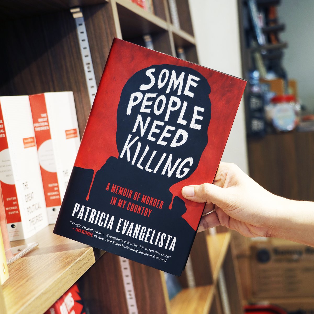 _FullyBooked's tweet photo. . @patevangelista chronicles the six years she covered the drug war in Some People Need Killing. Evangelista takes readers to the ground, diving into the world of authorities, vigilantes, and survivors of the war, https://t.co/Td0QtbUSx7